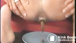 Ebony Senna Pooping And Smearing Shit 2