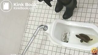 Asian Woman - Two Giant Logs WOW