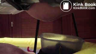 Spanish girls pooping on slave (23)