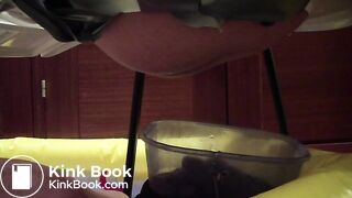 Spanish girls pooping on slave (23)