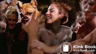 Femmes DeSade_1976_piss and scat