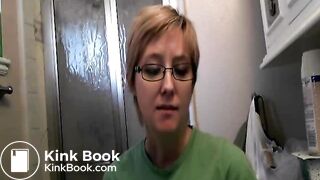 Porcelain Lilith Farting and Pooping (18)