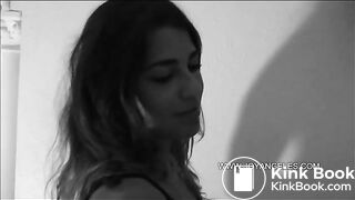 shellynaturdsealingtrailer1