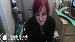 Porcelain Lilith Farting and Pooping (10)