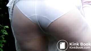 Peeprincess outdoor small panty poop