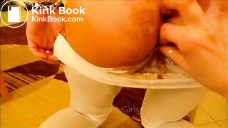 YOUR POOP SMELLS SO GOOD