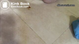 Fingering her shitty ass