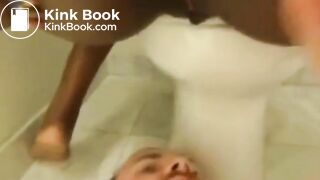 Black Mistress shit on Slave 2901