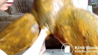 Young-Amateur-Couple-Enjoy-Pissing-and-Shitting