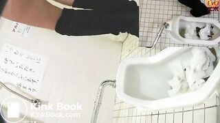 Sexy girl is shitting like an elephant