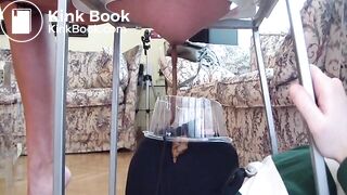 Spanish girls pooping on slave (25)