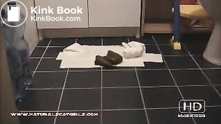 GirlPooping (11)
