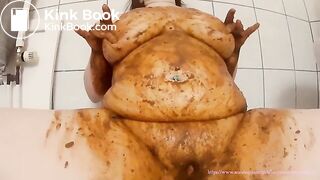 Smearing my warm shit on my body   LucyScat