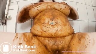 Smearing my warm shit on my body   LucyScat