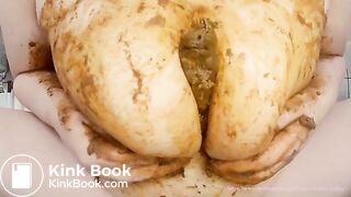 Smearing my warm shit on my body   LucyScat