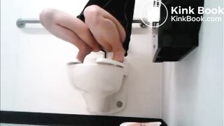 netalia-toilet-squats-2