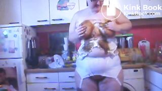 Fette perverse Kackfotze scheisst6