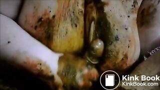 Amateur couple having messy scat sex (Clip 2)