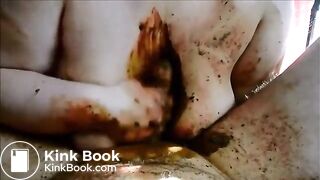 Amateur couple having messy scat sex (Clip 2)