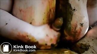 Amateur couple having messy scat sex (Clip 2)
