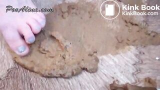 Dirty Alina Pooping in Panties