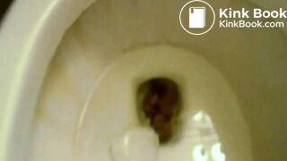 Porcelain Lilith Farting and Pooping (2)