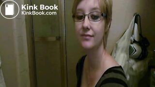 Porcelain Lilith Farting and Pooping (2)