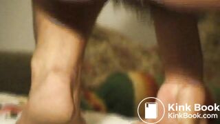 Very hairy preggo pissing and shiting