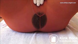 scat show in orange pantyhose