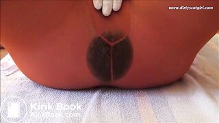 scat show in orange pantyhose