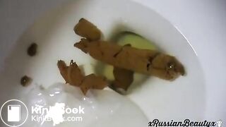 Hottie toilet time 2