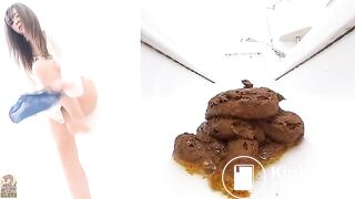 Cutest face in the toilet