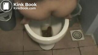 Pretty brunette Mareeva poops