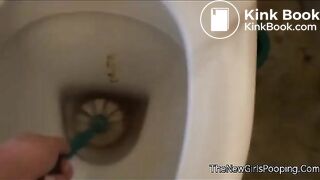 Italian Girl Poops 2