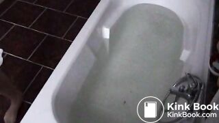 bathtub shit