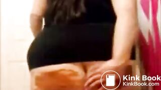 Scat: Andrea in Bathroom 1