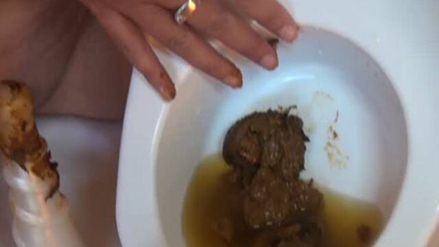 wwwdirtyscatgirlcom - scat, shit, vomit, puke promo mp4