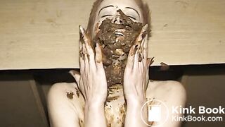 Steamy Hot Shit In Her Face