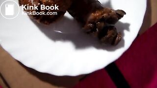 Cutie Shits a Big One on a Plate