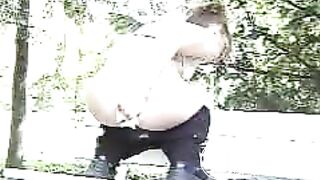 Sexy teen shits from a park bench