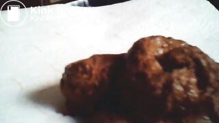 Fat mature lady taking a massive shit