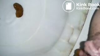 Farting and shitting on toilet