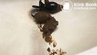 BBW shits out butt plug and sucks it