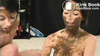 Hollywood Scat Amateurs # 10 - April & Michelle