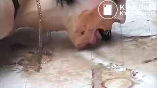 Pervert Girl Makes Mask Of Shit