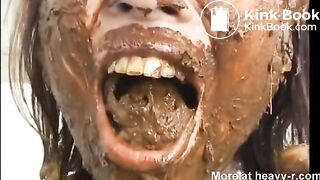 Sexy Girl Eating Shit