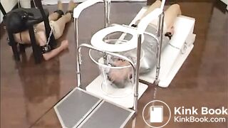 Japan Toiletslave04