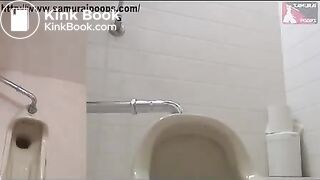 Japanese girl shitting on webcam - Unsensored Japanese scat porn videos