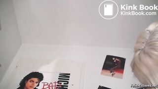 Chubby Blonde Pooping