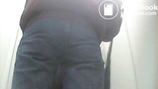 spy2wc (all pooping) - 16